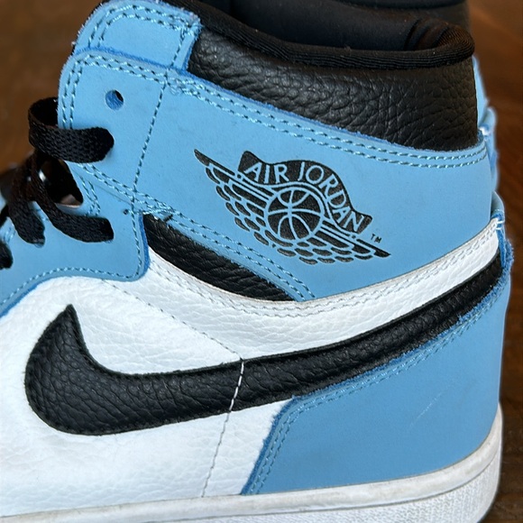 Nike Air Jordan 1 Retro High OG University Blue Men’s 9.5 EUC - Picture 6 of 8